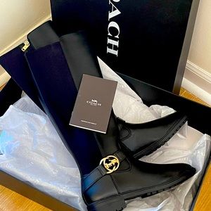 NWB Coach Logo buckle tall riding boots black. Size 6. 36.5
